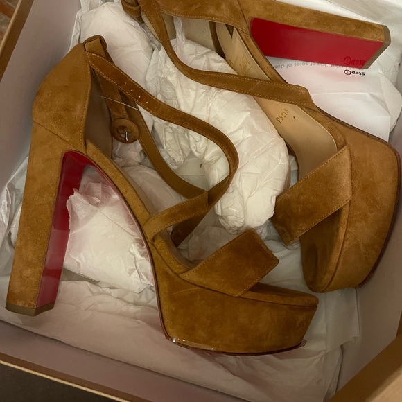 LOUBI BEE  ALTA 130 VEAU VELOURS - Picture 10 of 10